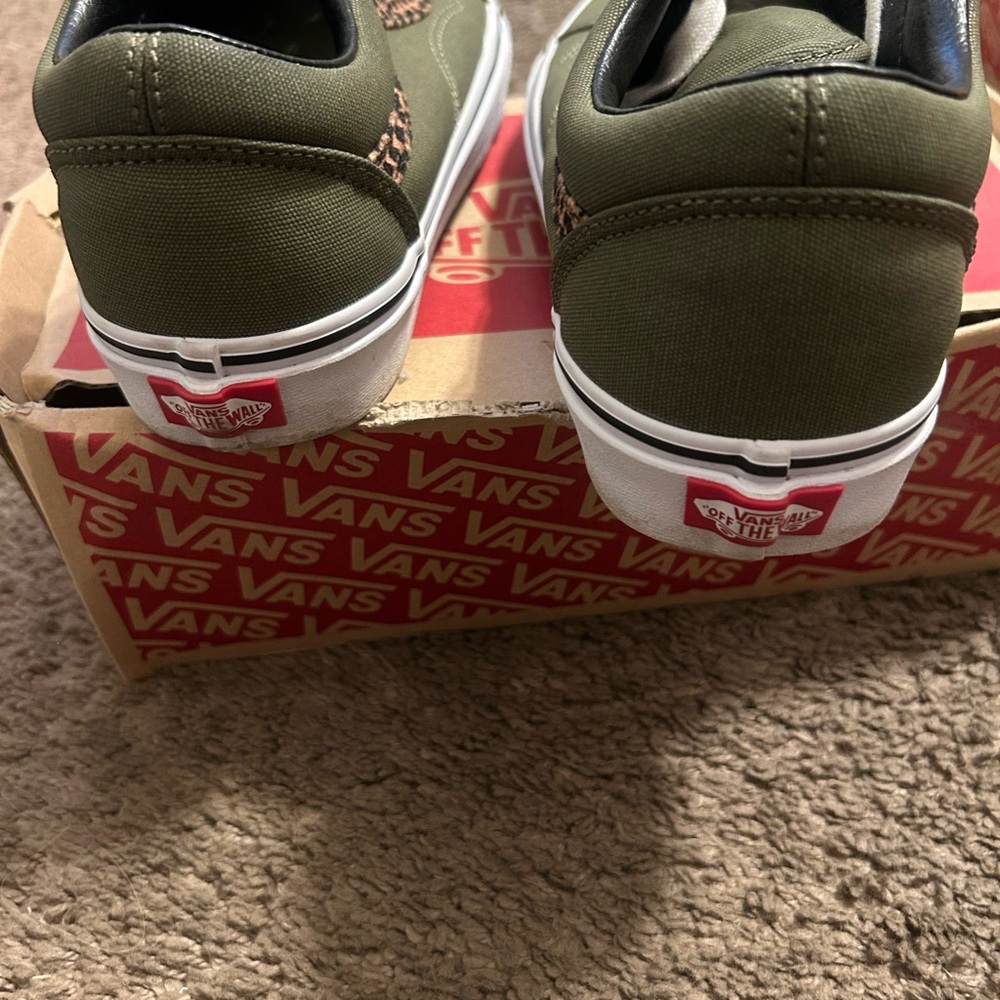 Vans Olive Green Low-Top Sneakers with Leopard Stripe Accent - Picture 3 of 7